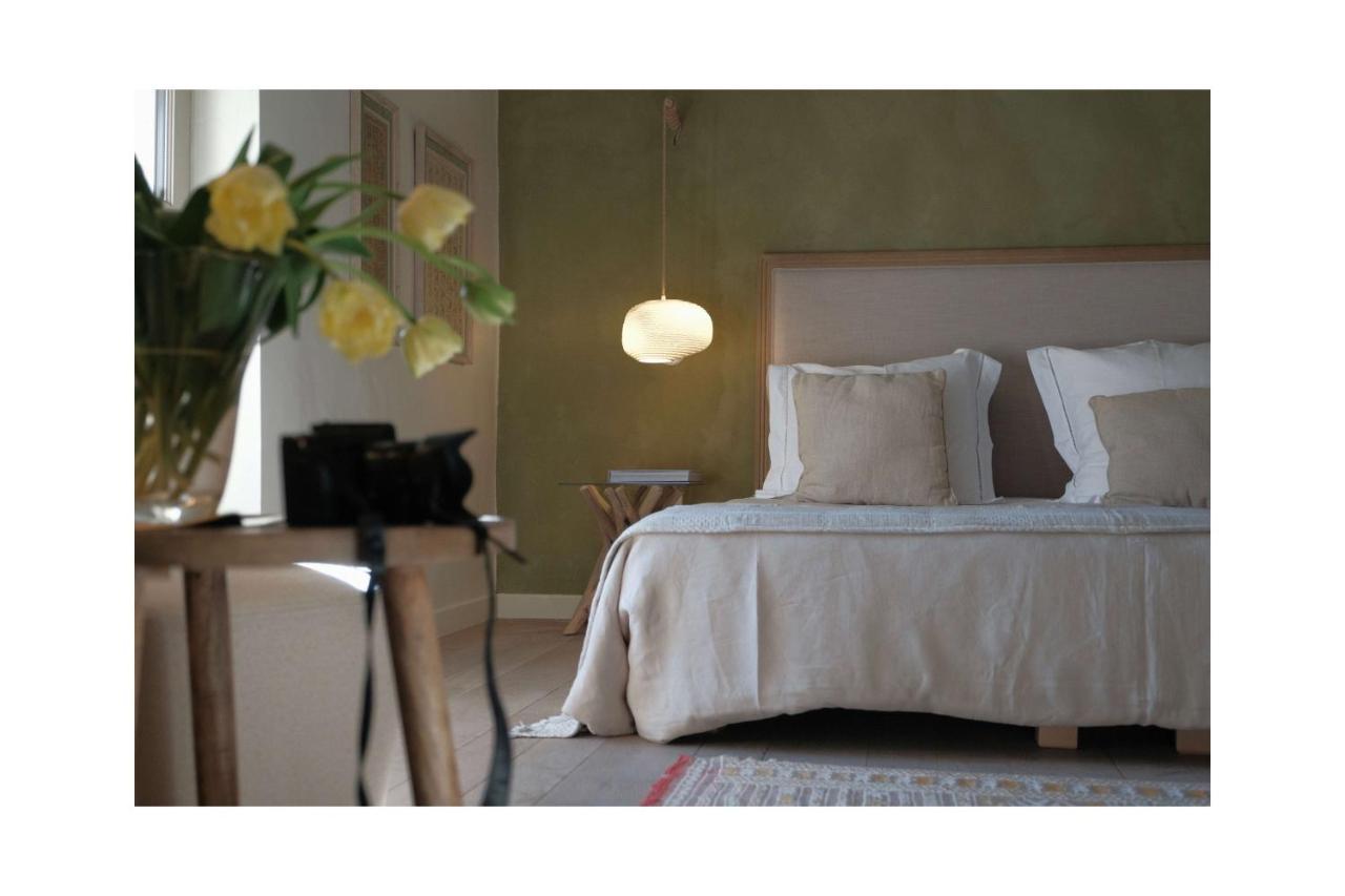 Bed and Breakfast Les Jardins De Sitaara Cucuron Exterior foto